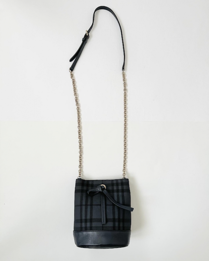 Burberry Mini-Eimertasche