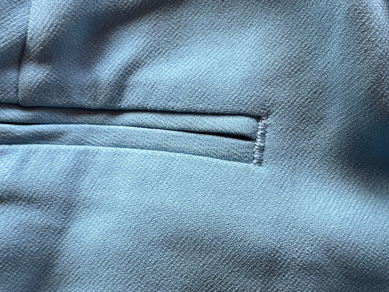 Rochas Hellblaue Hose mit geradem Bein aus Crêpe