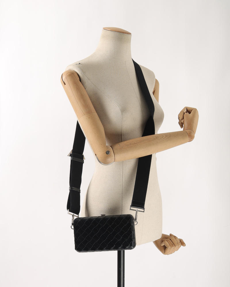 Bottega Veneta Knot Spazzolato Intrecciato Mini Crossbody Bag