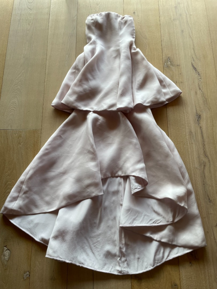 Christian Dior Robe en soie pâle avec traîne