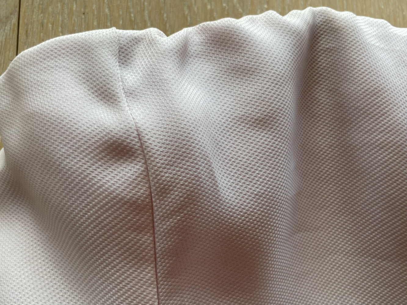 Christian Dior Robe en soie pâle avec traîne