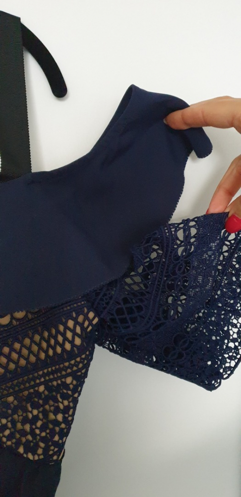 Clarins Time in guipure