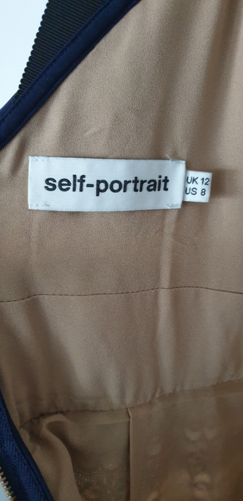 Clarins Time in guipure