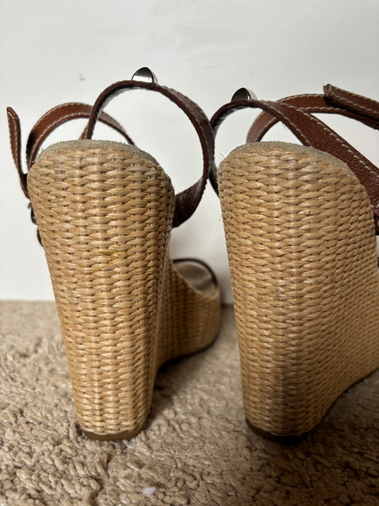 Prada Leder-Keilschuhe