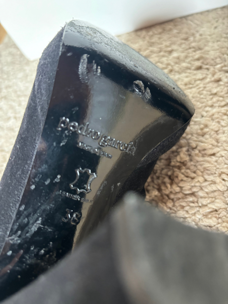 Pedro Garcia Bottines à talons hauts en daim noir