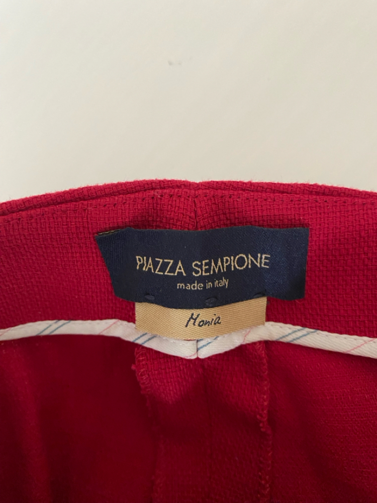 Piazza Sempione Hose