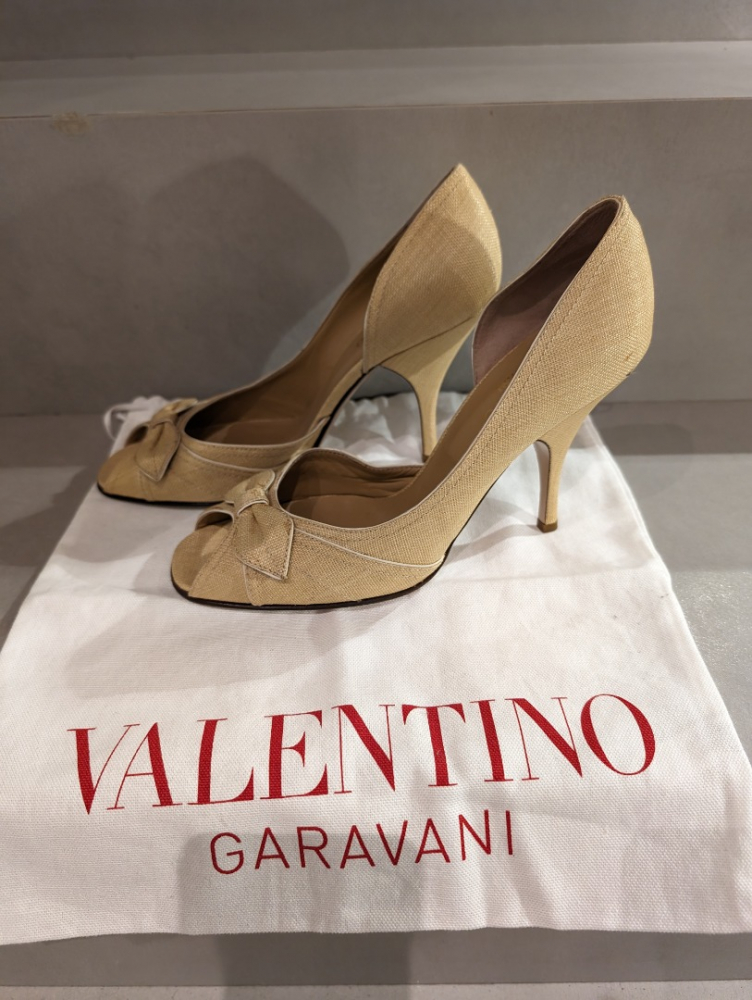 Valentino Sandale