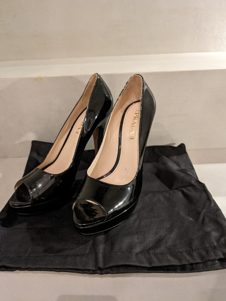 Prada Pumps