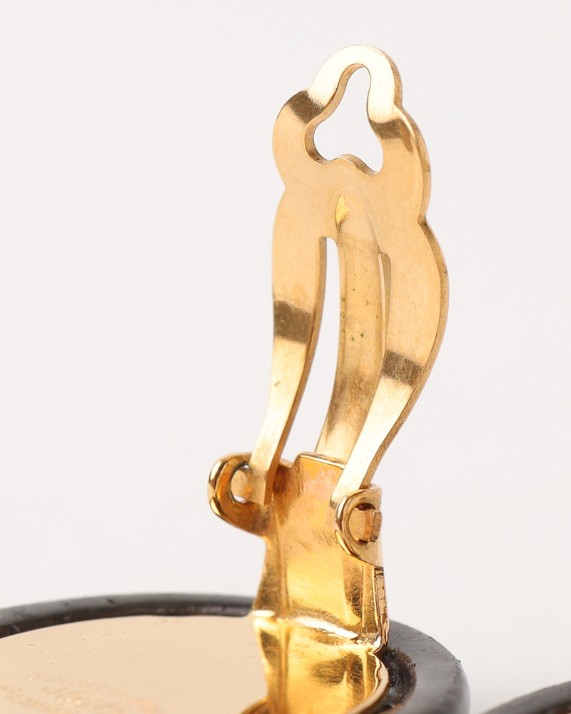 Chanel Vintage Earrings Clip On