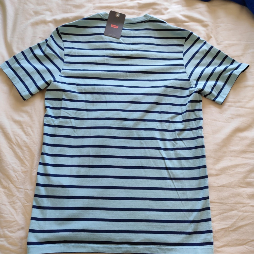 Levi's T-shirt