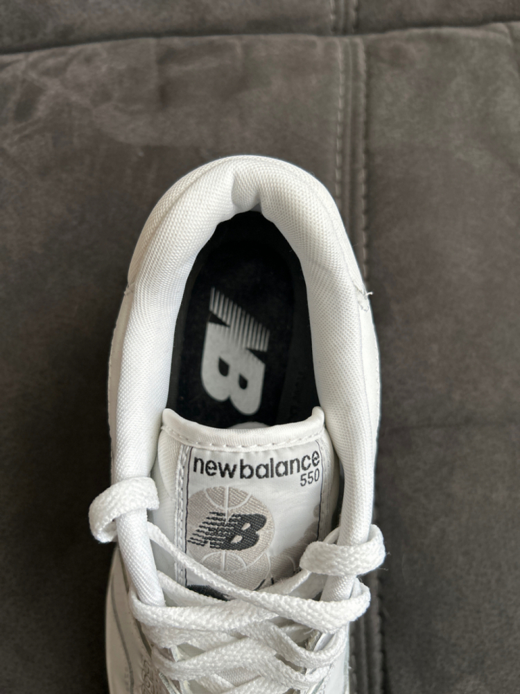 New Balance 550