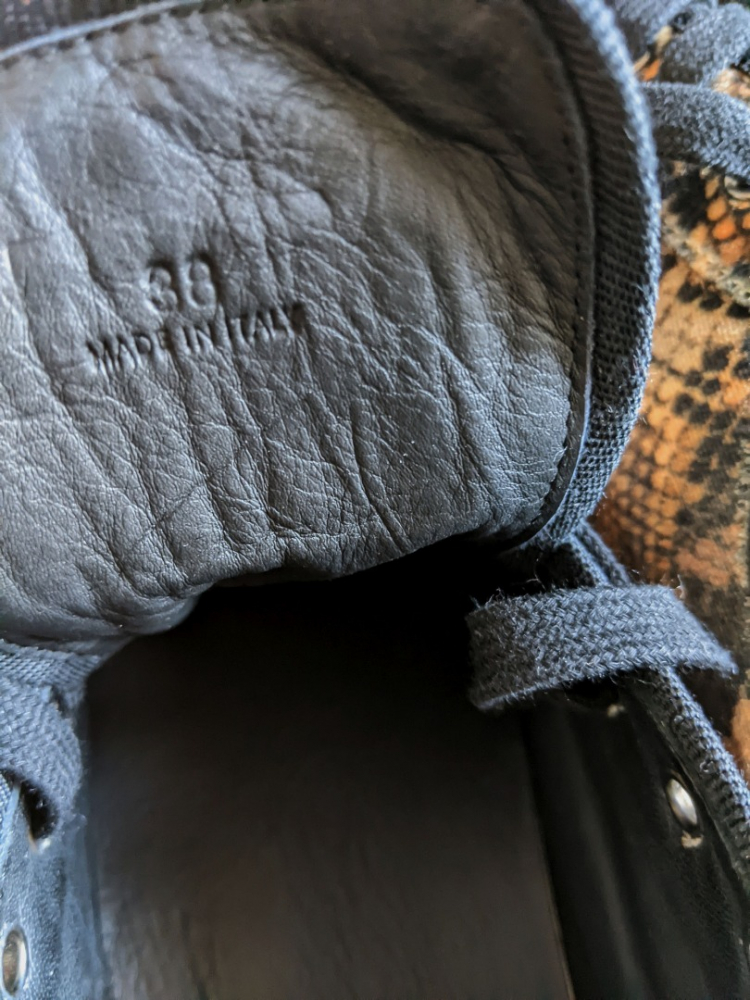 Maison Martin Margiela Snake print velvet sneakers 39