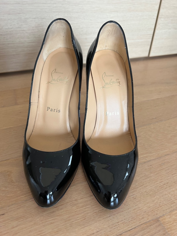 Christian Louboutin Decollette 868 100