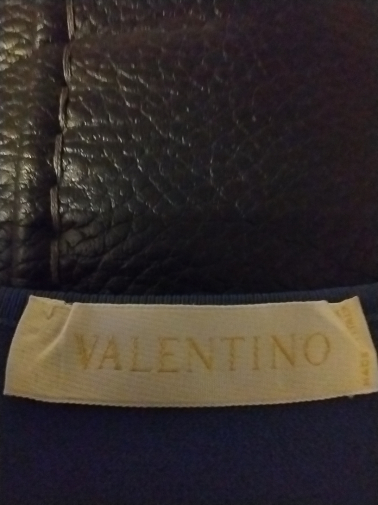 Valentino Extravagant Top sexy de Valentino Boutique.