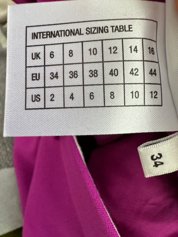 Essentiel Antwerp Hosen