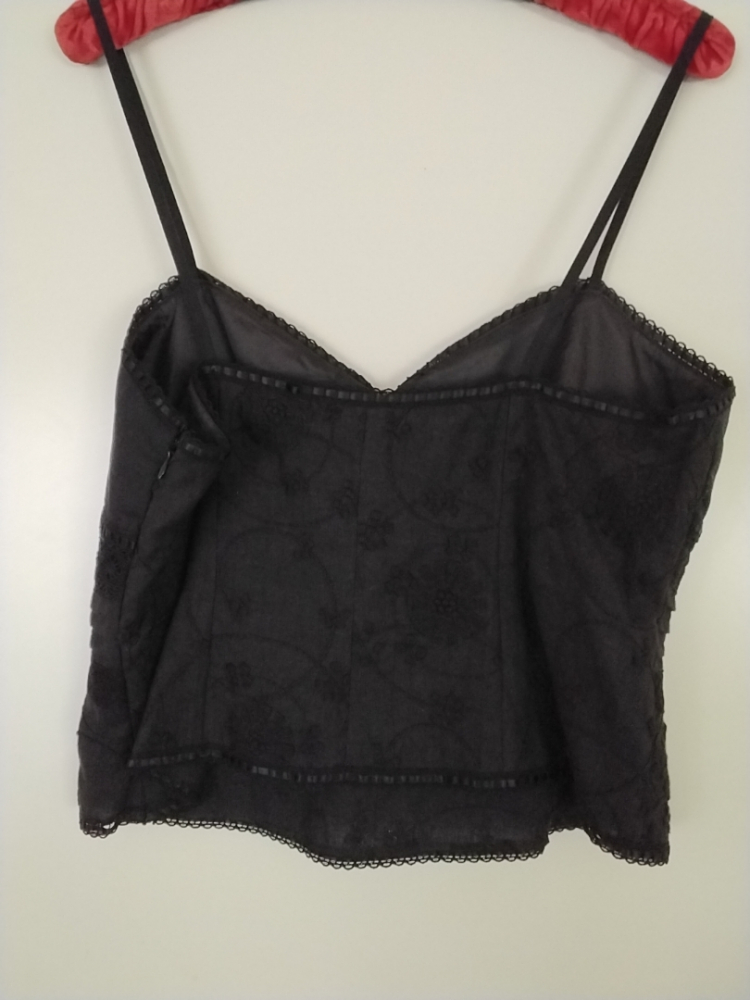 Clips Élégant Top noir de Clips.