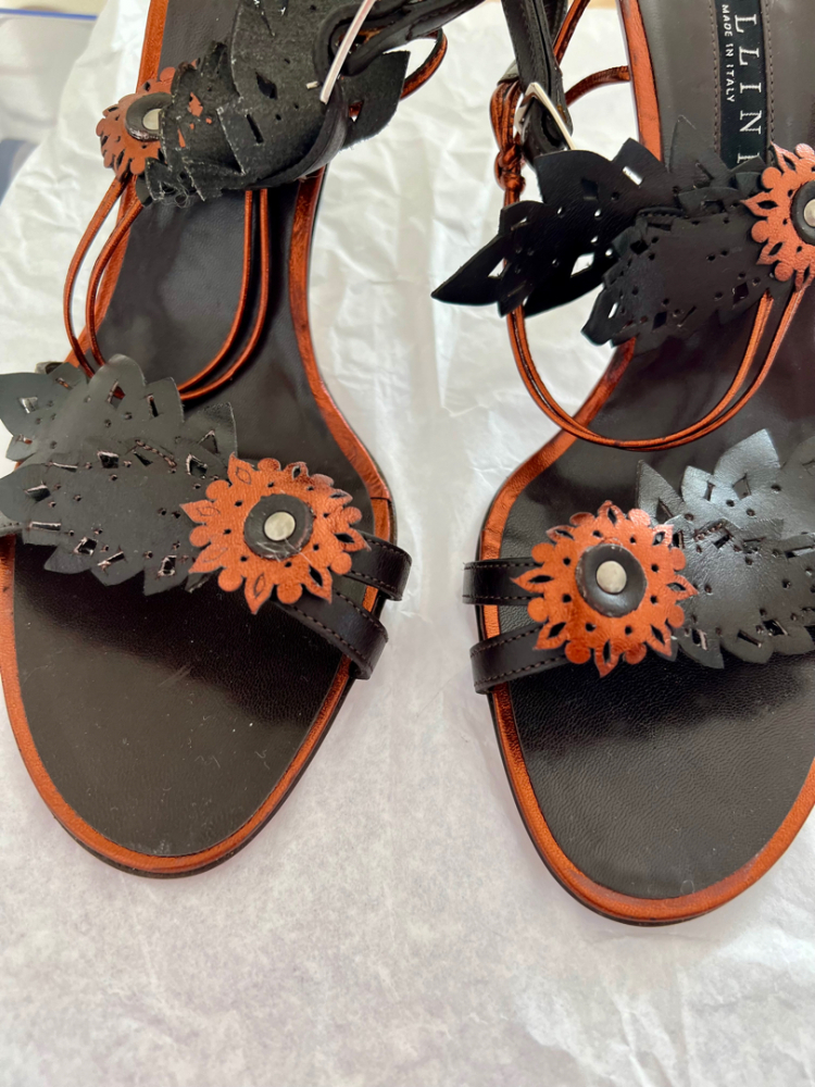 Pollini Sandales très raffinés de Pollini.