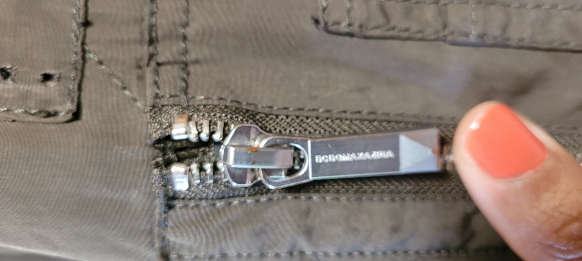 BCBG Max Azria Mantel