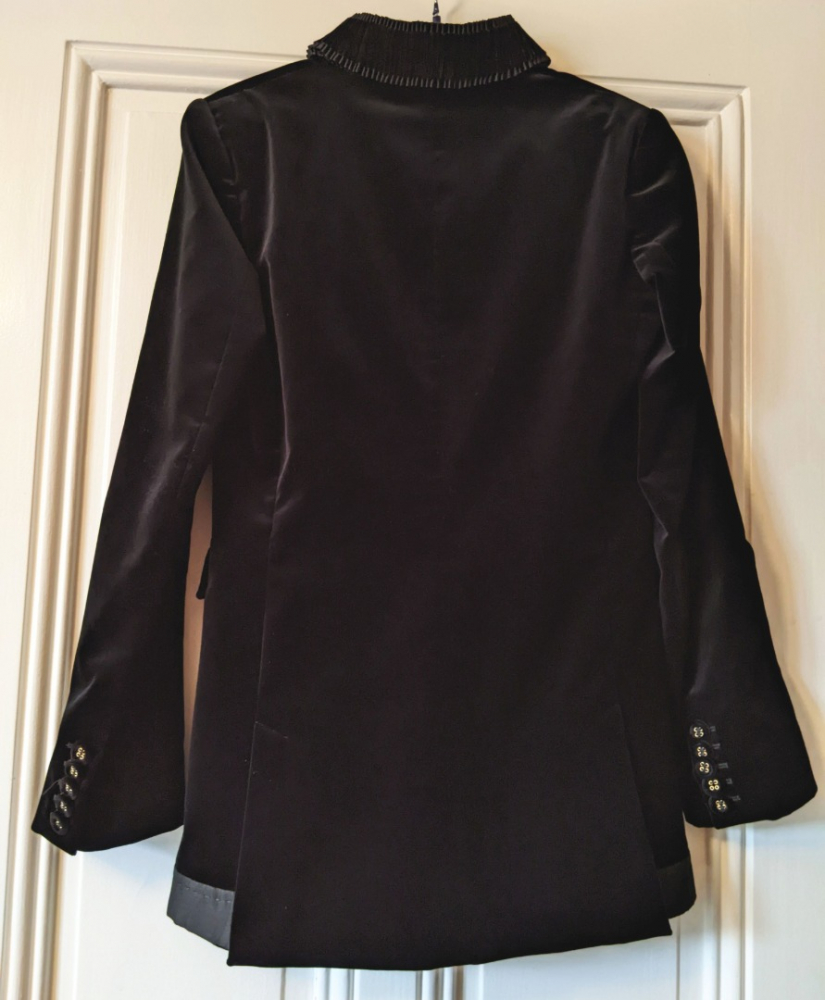 Ungaro Elegant and original velvet blazer