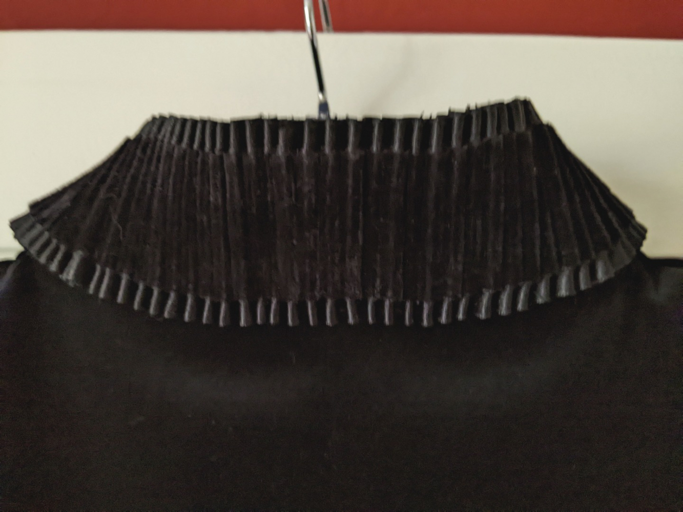 Ungaro Elegant and original velvet blazer