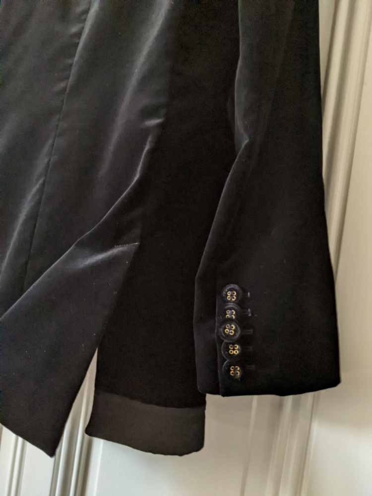 Ungaro Elegant and original velvet blazer
