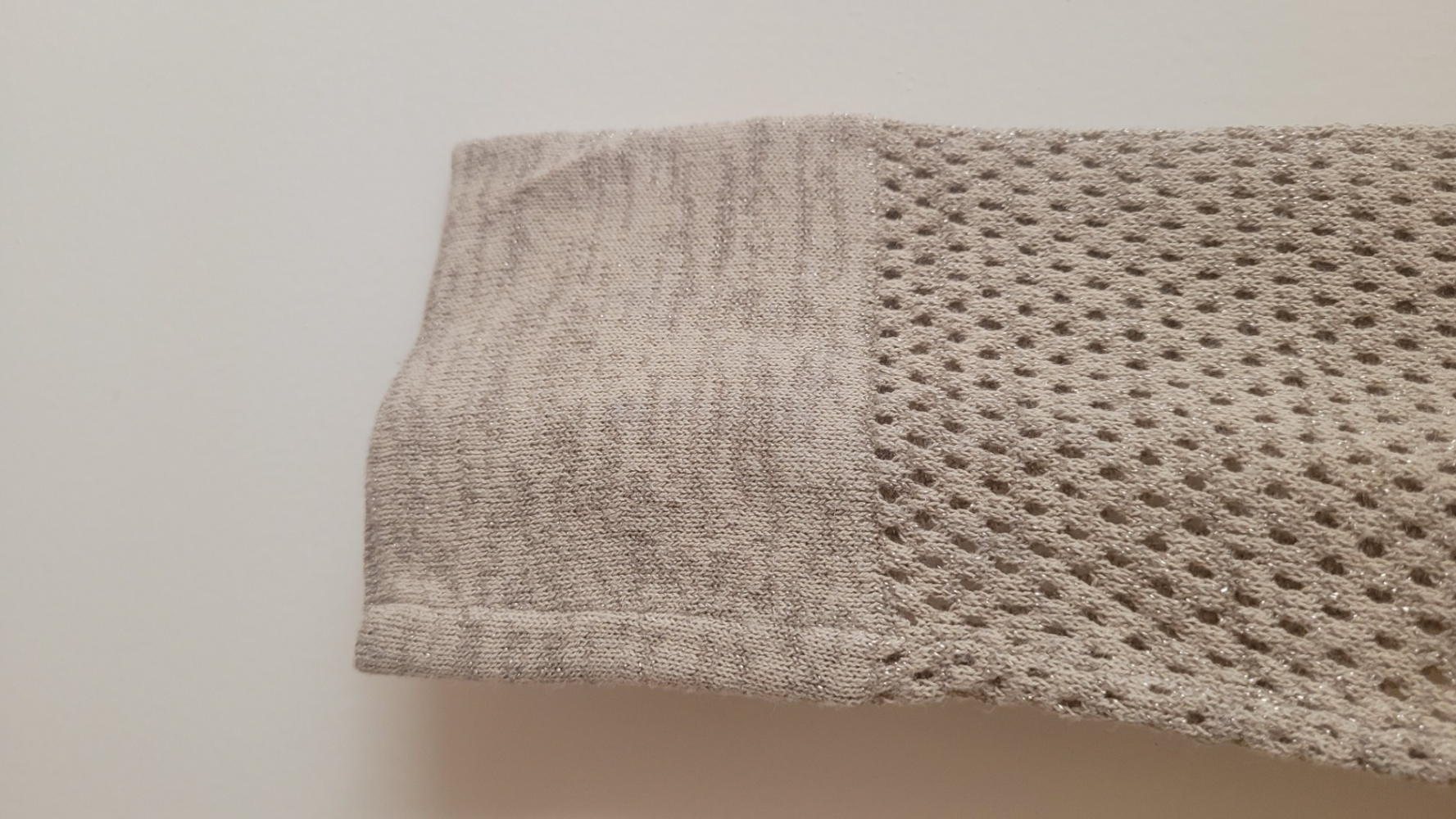 Ikks Cardigan d’été en coton, avec zip, couleur sable irrisé, résille à petit trous très tendance, jamais porté