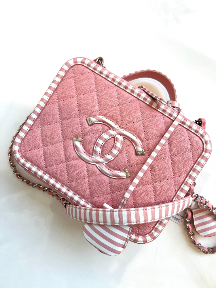 Chanel 2018 Filigree Vanity Bag Pink