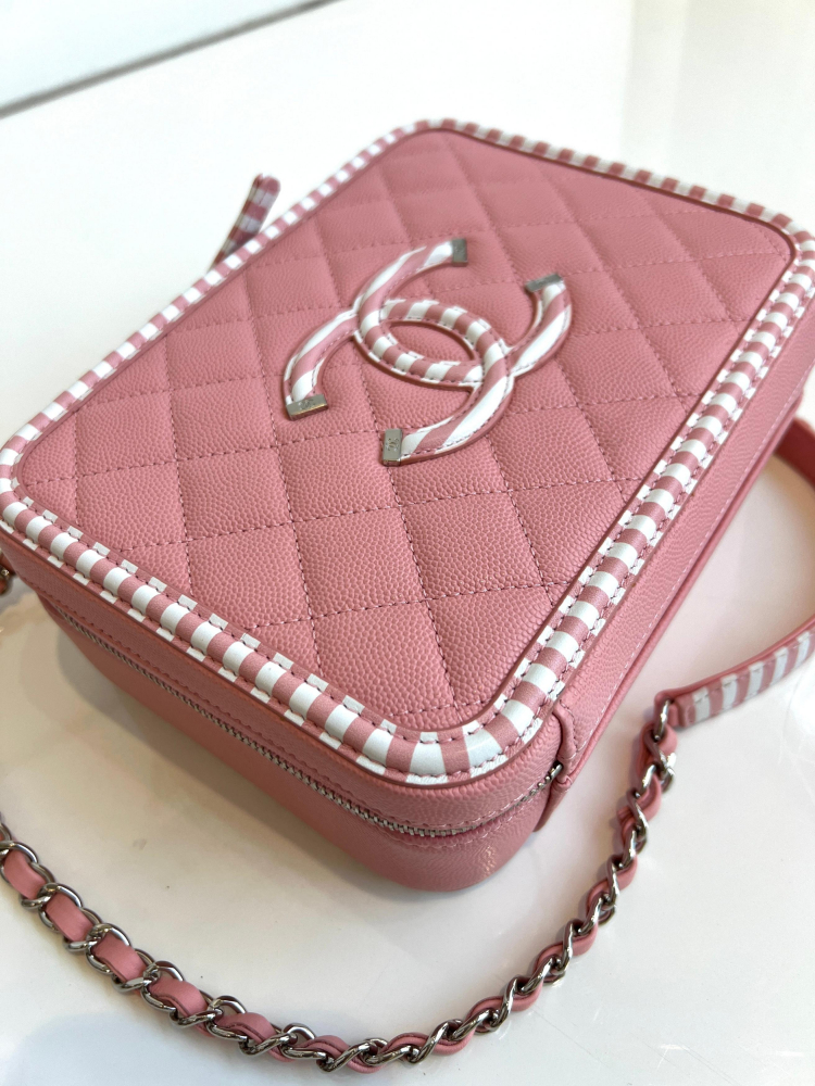Chanel 2018 Filigree Vanity Bag Pink