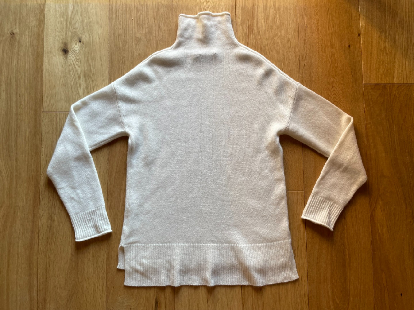 Theory Pull en cachemire confortable