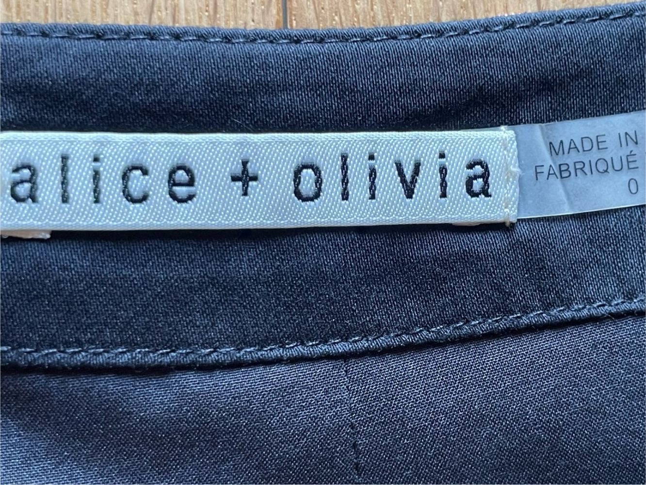 ALICE + OLIVIA Sherri Shorts mit Blumenstickerei