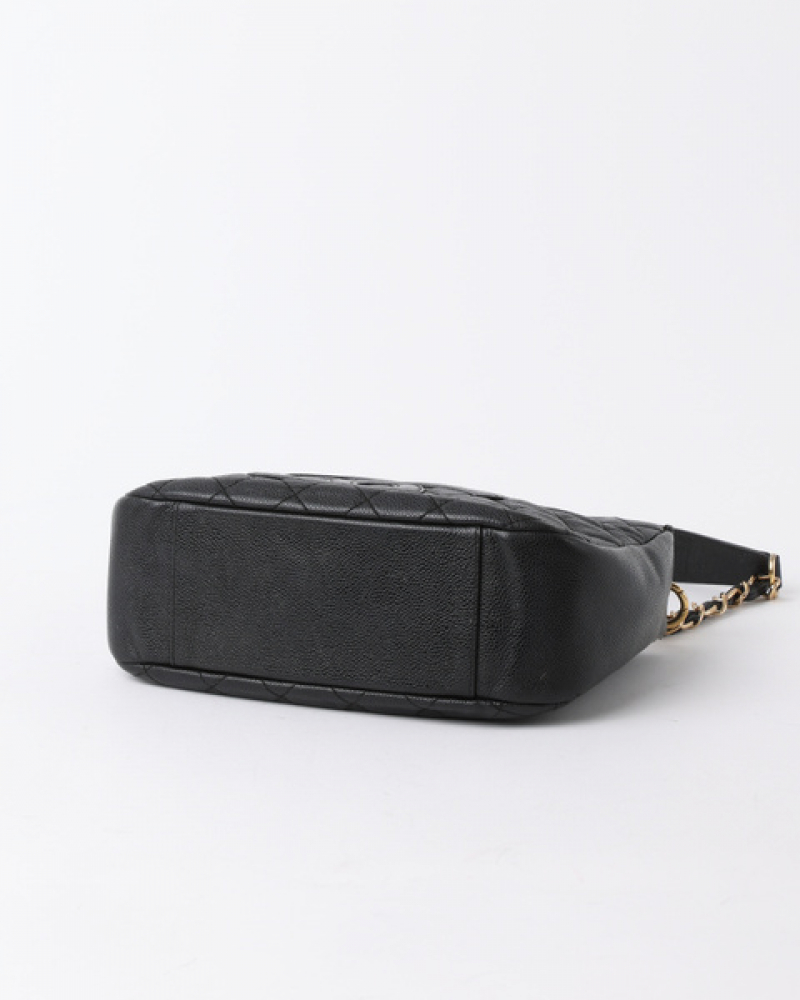 Chanel Classic Caviar Cc Hobo Bag