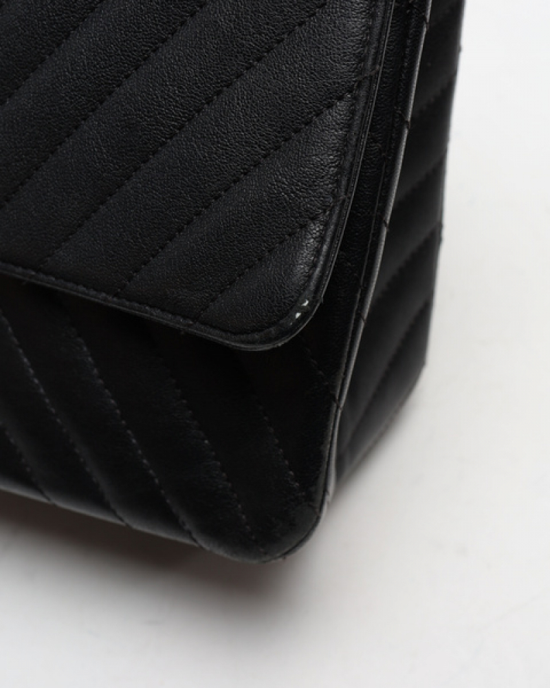 Chanel Reissue 2.55 227 Double Flap Bag