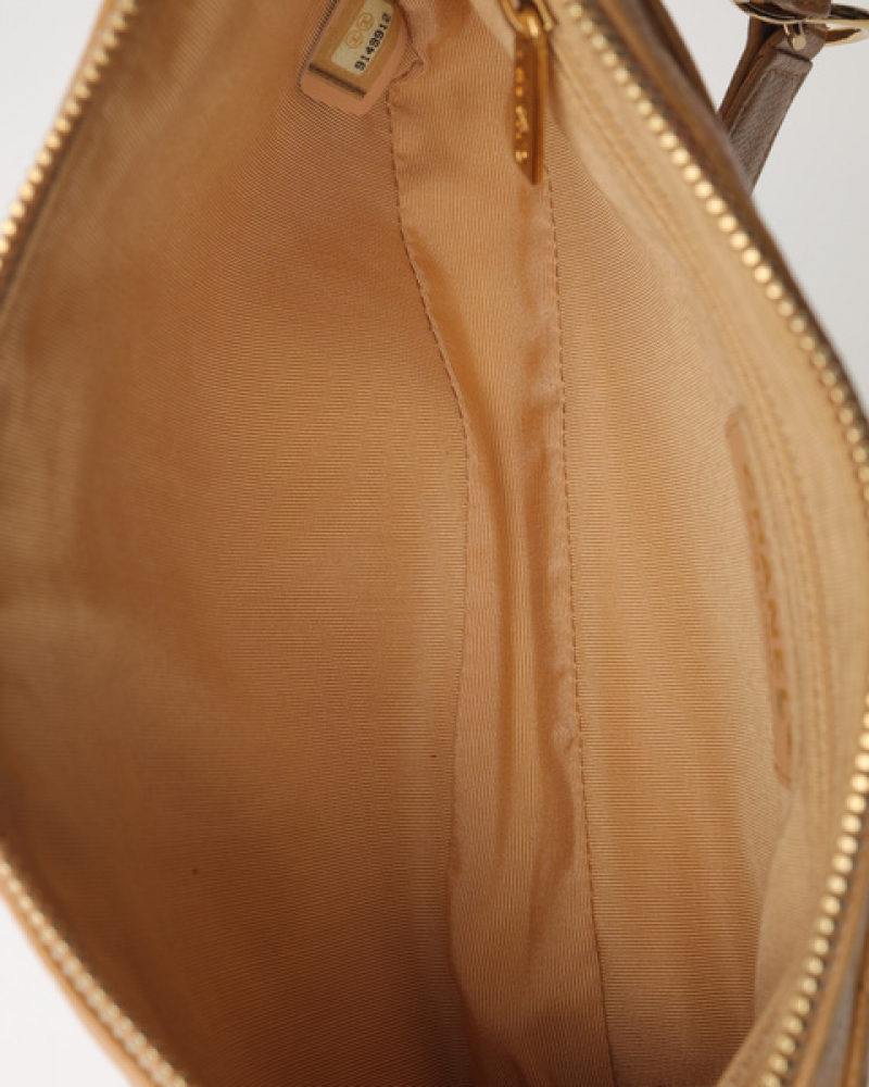 Chanel Classic Cc Caviar Hobo Bag