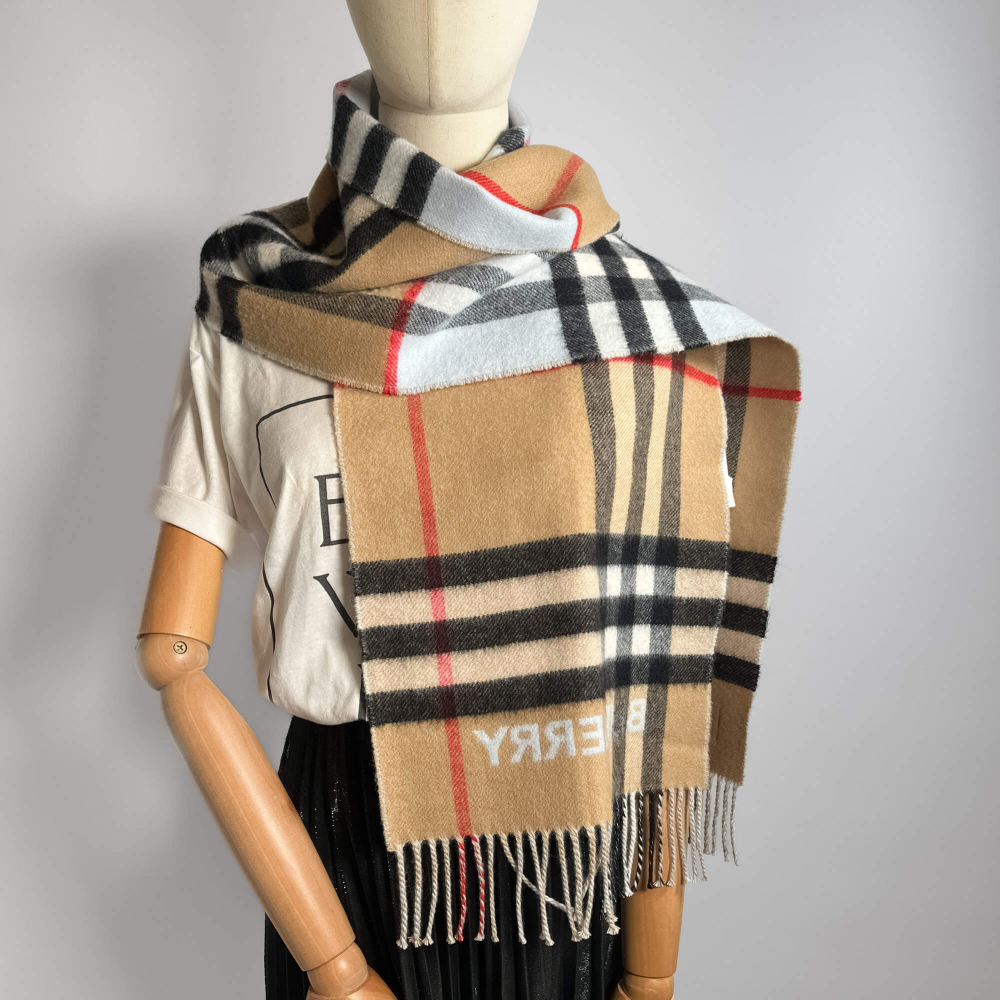 Burberry Scarve Reversible Check Cashmere CB