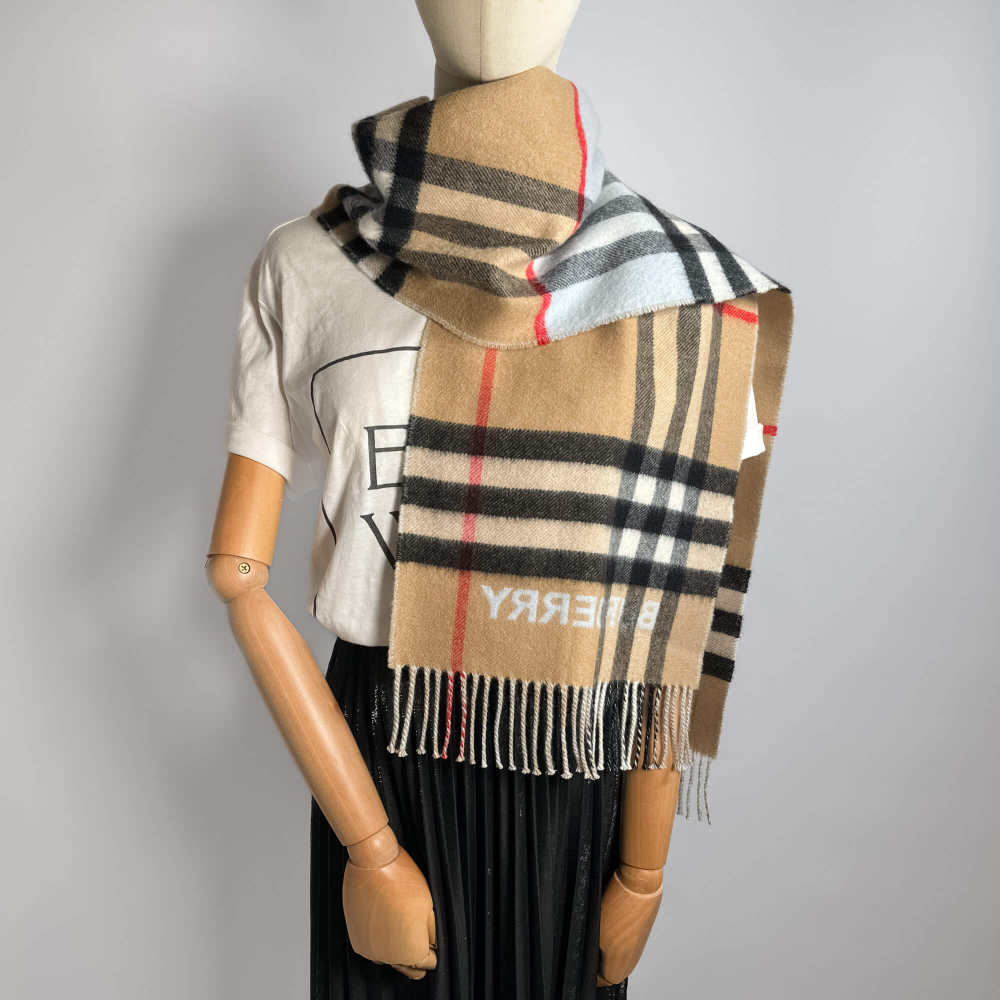 Burberry Scarve Reversible Check Cashmere CB