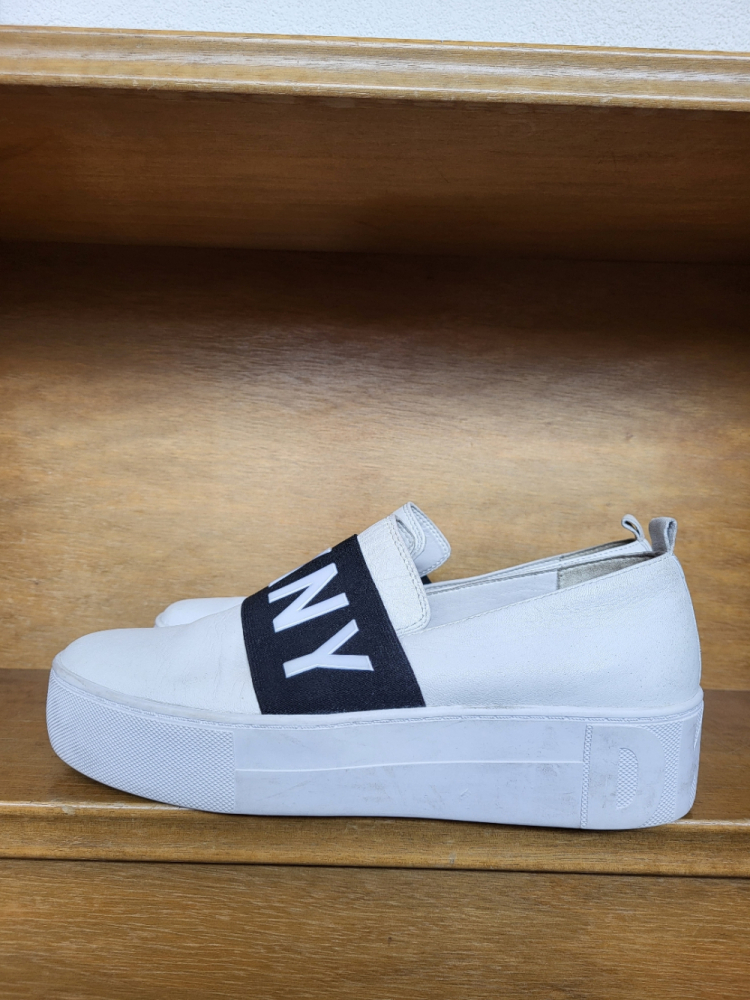DKNY Loafer