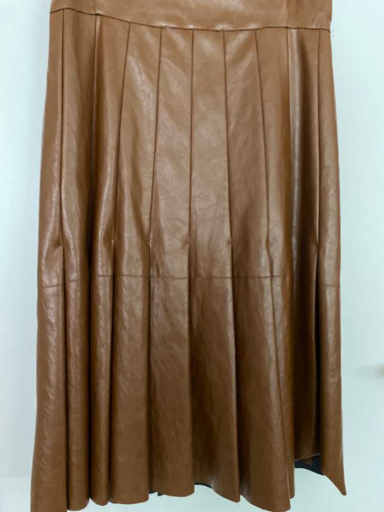 Luisa Cerano Veganes Leder