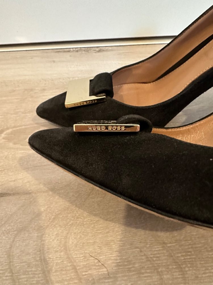 Hugo Boss Black Suede Pumps