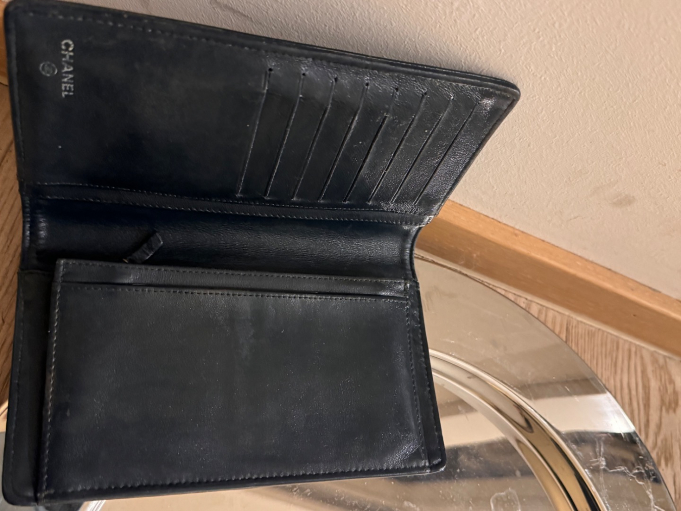 Chanel Portefeuille classique, CC gravé