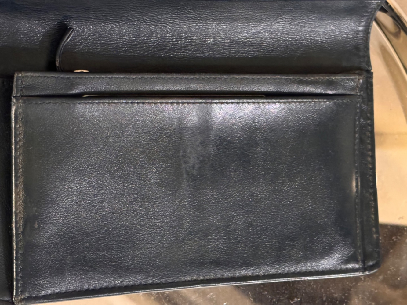 Chanel Portefeuille classique, CC gravé