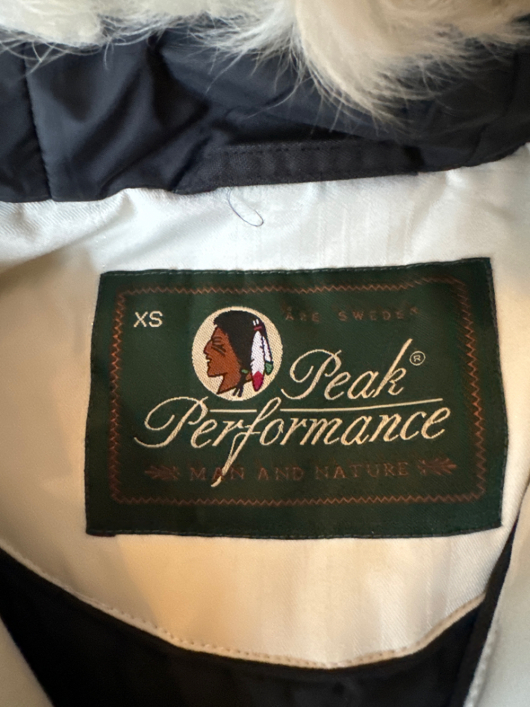 Peak Performance Mantel