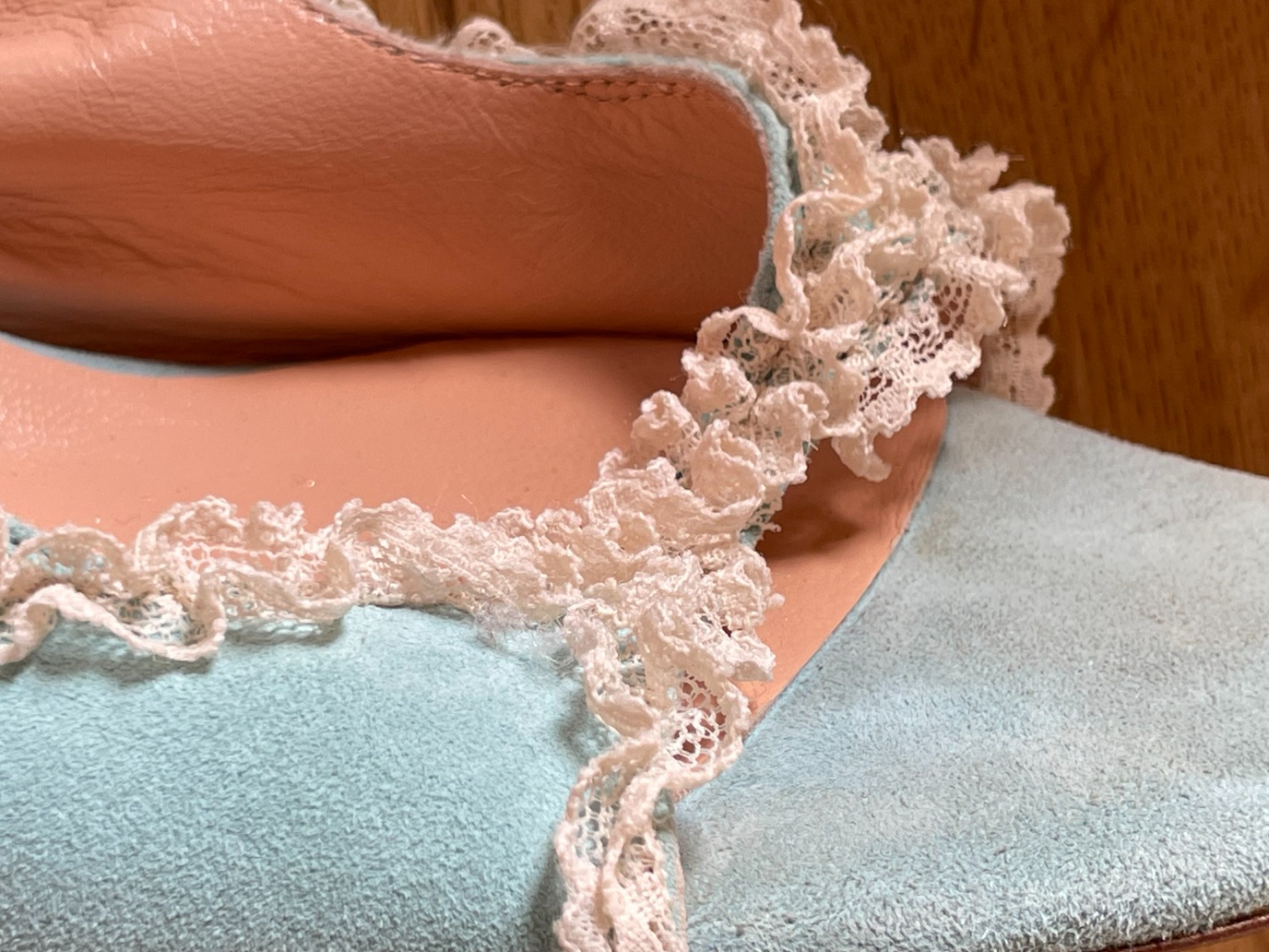 Dolce&Gabbana Vintage blue suede and lace heels