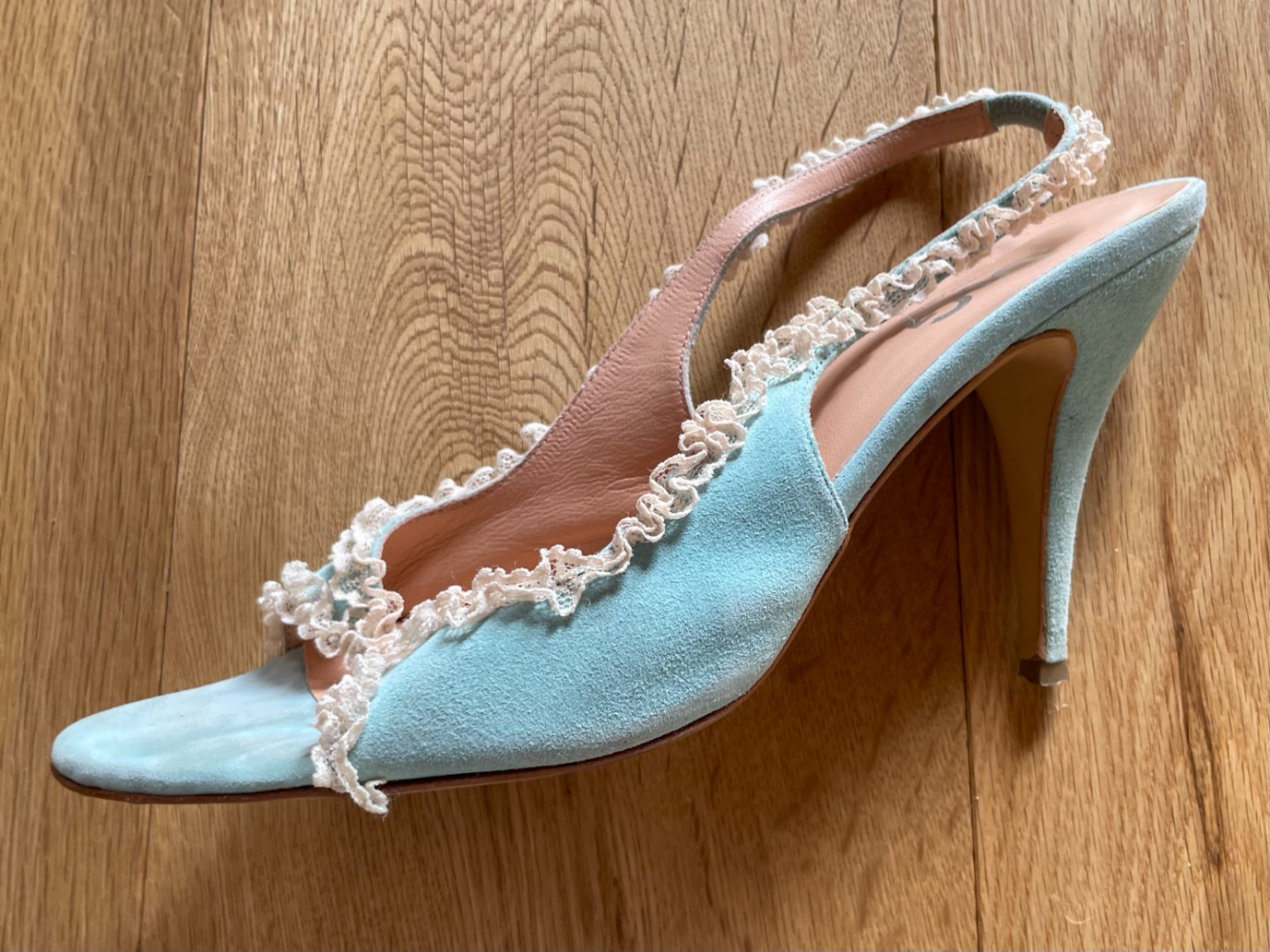 Dolce&Gabbana Vintage blue suede and lace heels