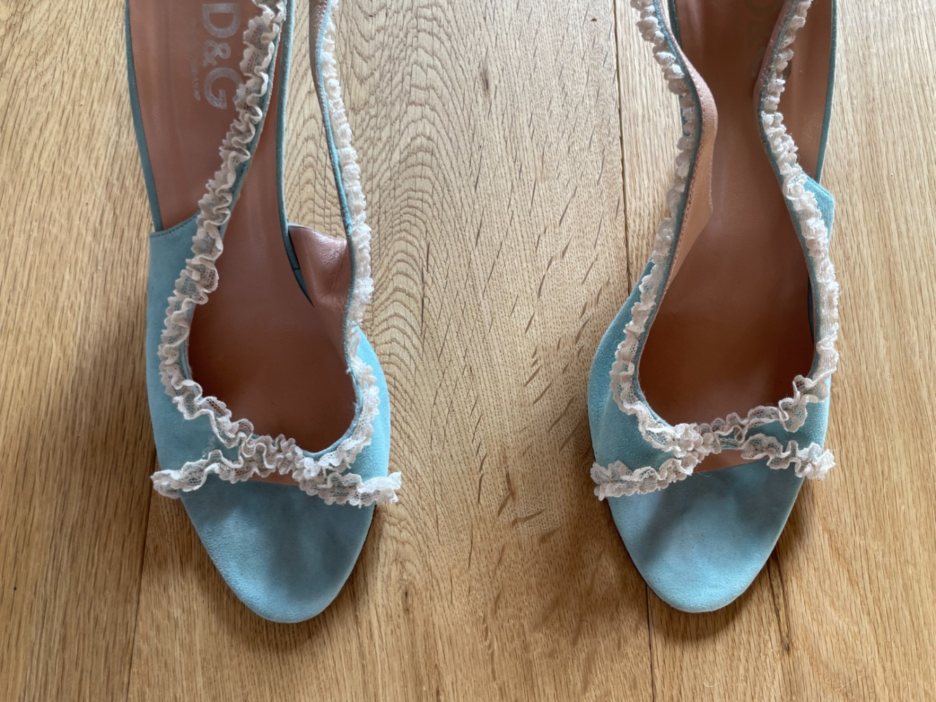 Dolce&Gabbana Vintage blue suede and lace heels