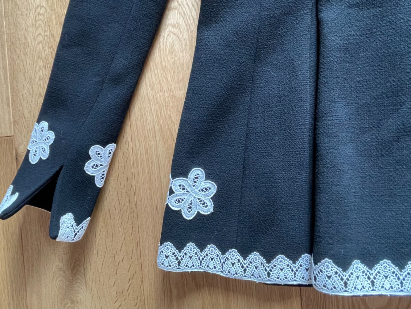 Andrew Gn Vintage-Jacke aus Wolle und Spitze