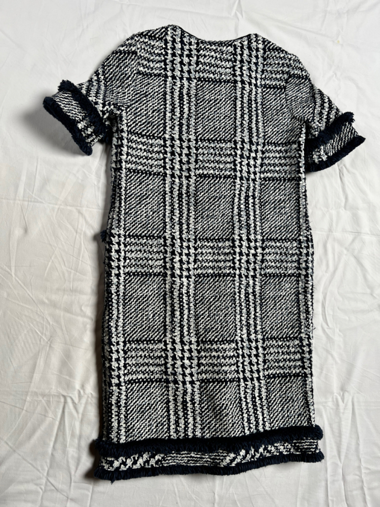 Carolina Herrera Robe Chique