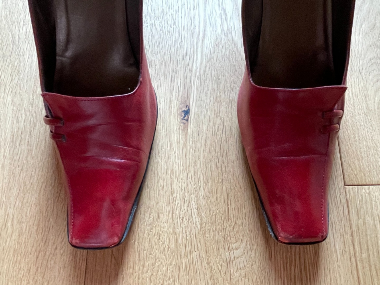 Sergio Rossi Go-with-everything vintage red heels!