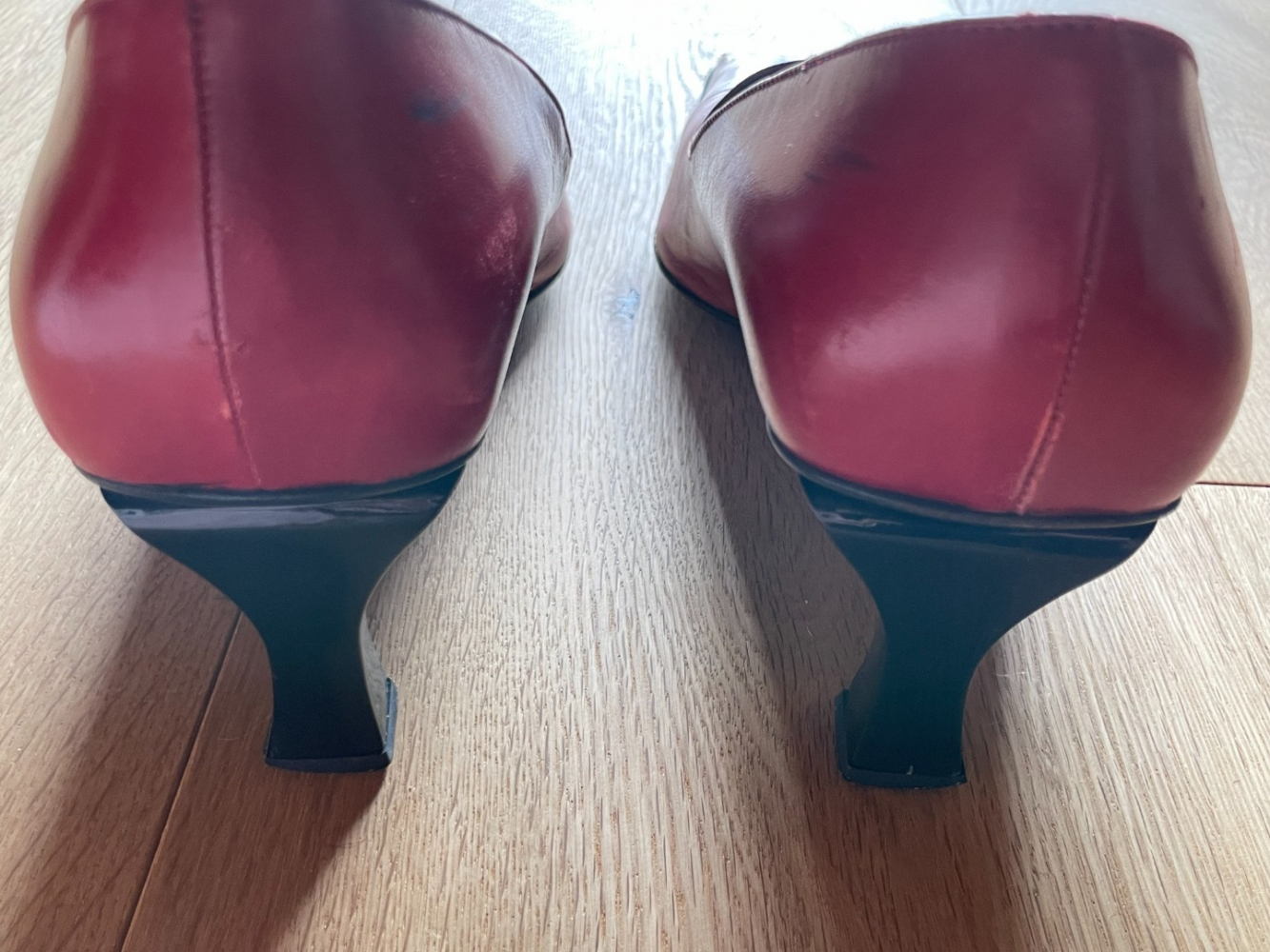 Sergio Rossi Go-with-everything vintage red heels!