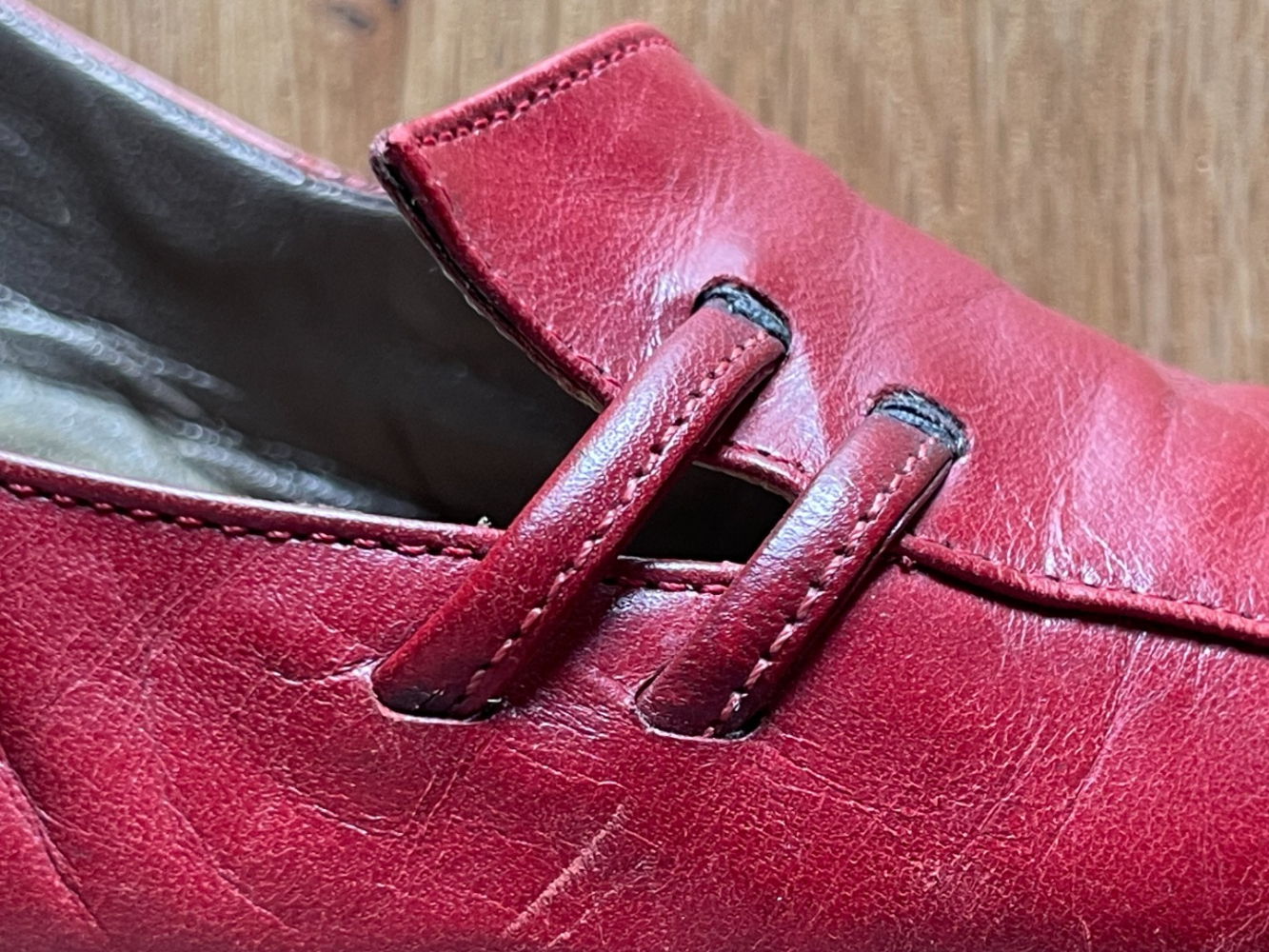 Sergio Rossi Go-with-everything vintage red heels!