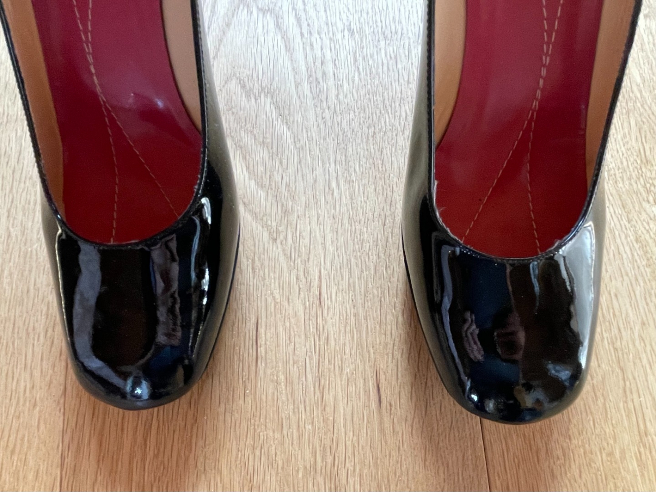 Kate Spade Vintage hohe schwarze Lackabsätze